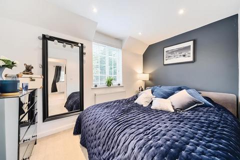 3 bedroom cottage to rent, Bicester Road,  Kingswood,  HP18