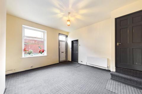 3 bedroom terraced house to rent, Pembroke Street, Bradford, West Yorkshire, BD5