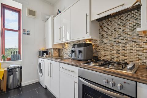 1 bedroom flat for sale, Holmlea Road, Flat 3/1, Cathcart, Glasgow, G44 4AB