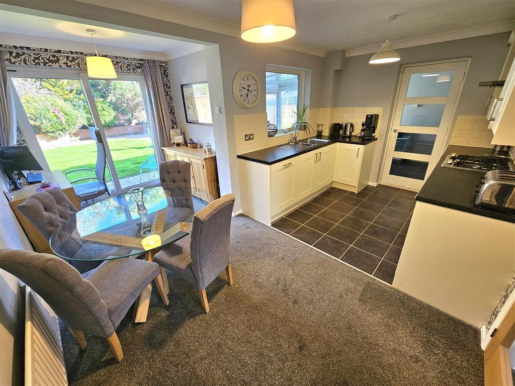 Open Plan Kitchen/Dining Room