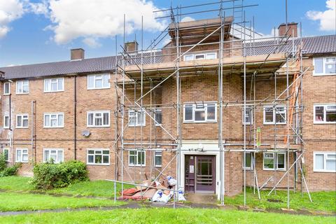 2 bedroom ground floor flat for sale, Cordelia Crescent, Rochester, Kent