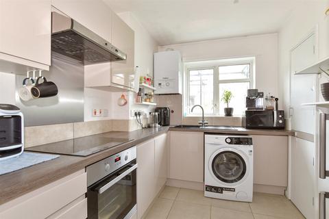 2 bedroom ground floor flat for sale, Cordelia Crescent, Rochester, Kent