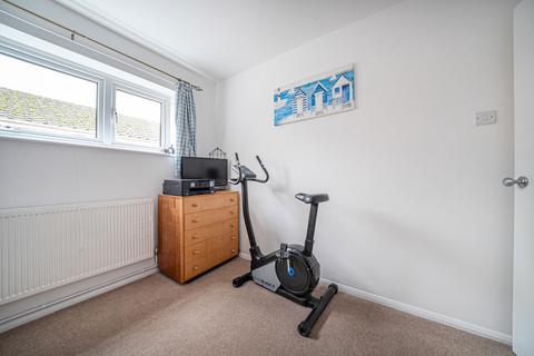 3 Anton Close, Oakley, Basingstoke, RG23 7AG