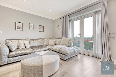 1 bedroom apartment to rent, Lowe Close, Chigwell IG7