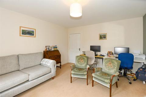 24 Garth Road, Hilperton, Trowbridge, BA14 7GS
