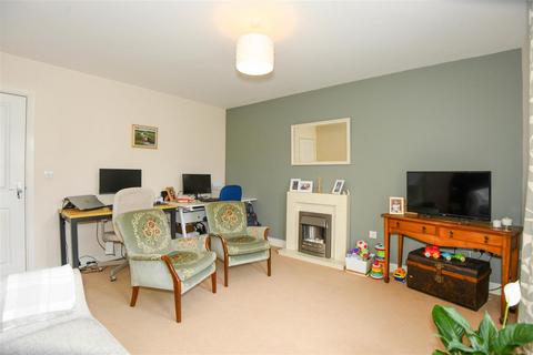 24 Garth Road, Hilperton, Trowbridge, BA14 7GS