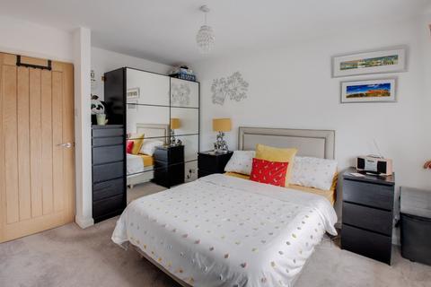 23a Crabtree Drive, Bromsgrove, B61 8NX