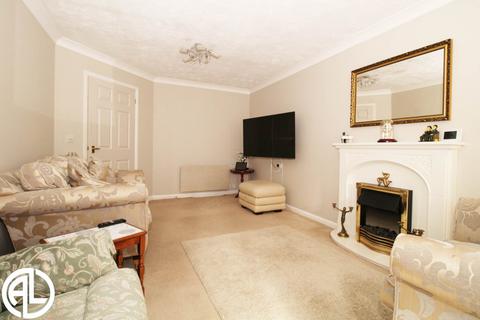 1 bedroom apartment for sale, Bennett Court, Letchworth Garden City, SG6 3WA