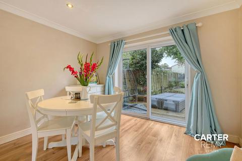 38 Beams Way, Billericay, CM11 2NN