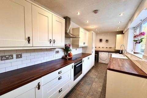 3 bedroom terraced house for sale, Gainsborough Avenue, Burnley