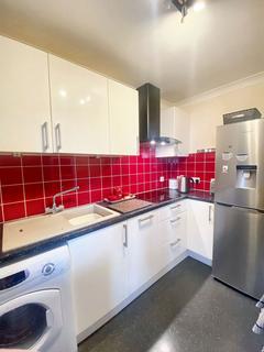 2 bedroom flat for sale, Kings Road, Kings Meade Kings Road, SS0