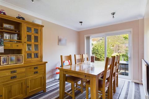 10 Bodiam Avenue, Tuffley, Gloucester, GL4 0TJ