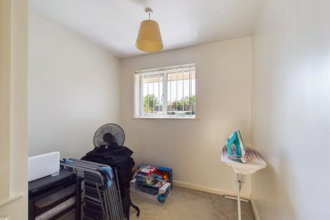10 Bodiam Avenue, Tuffley, Gloucester, GL4 0TJ