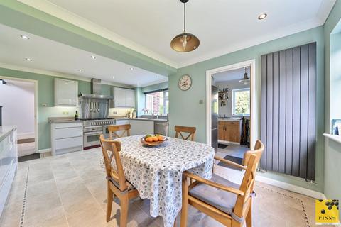 4 bedroom detached house for sale, Woodland Way, Canterbury CT2