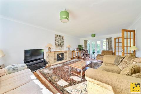 4 bedroom detached house for sale, Woodland Way, Canterbury CT2