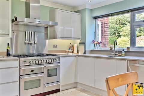 5 bedroom detached house for sale, Woodland Way, Canterbury CT2