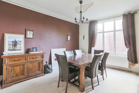 3 bedroom semi-detached house for sale, Austhorpe Road, Leeds LS15