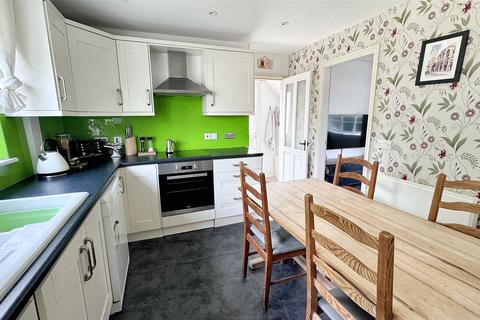 3 bedroom semi-detached house for sale, Queensway, Melton Mowbray, Leicestershire