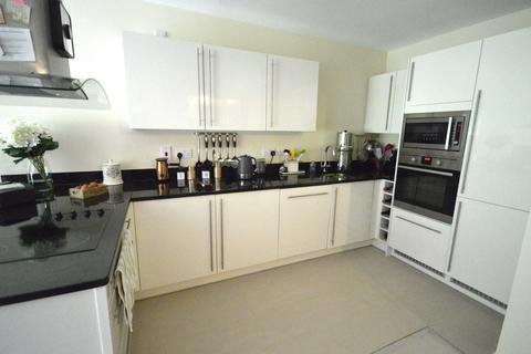 2 bedroom retirement property for sale, Wispers Lane, Haslemere, Surrey, GU27