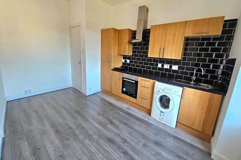 1 bedroom flat for sale, Clepington Road Flat 10, Dundee DD3