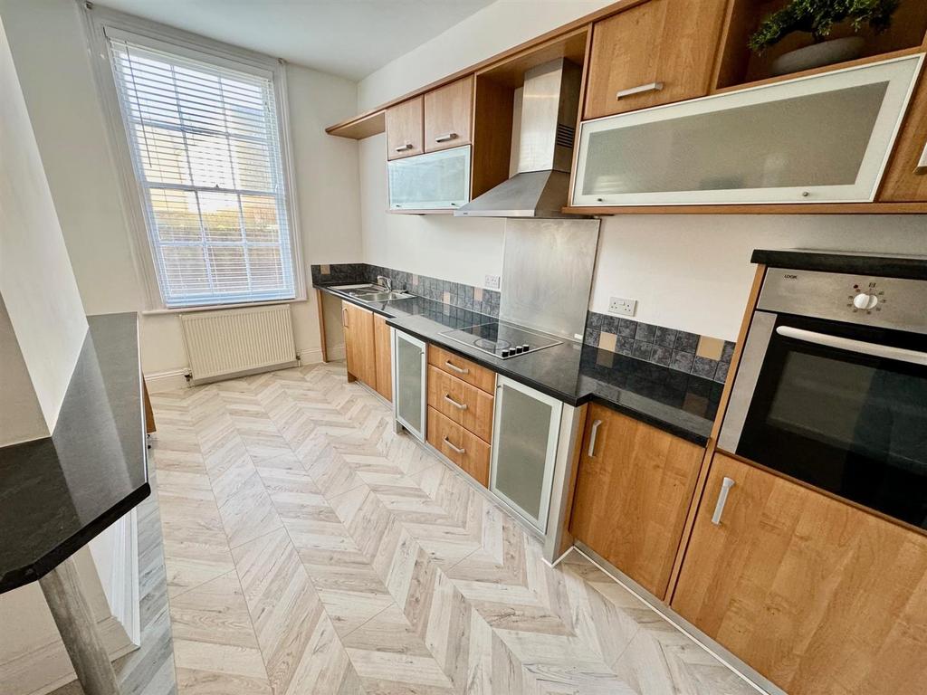 St Nicholas Street, Scarborough 2 bed flat for sale £165,000
