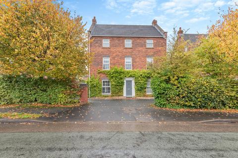 6 Clap Gate Road, Wombourne, Wolverhampton, WV5 8ED