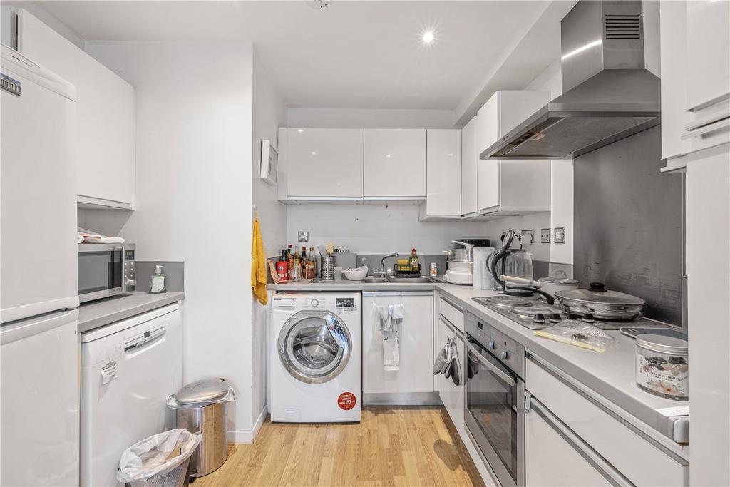 Apartment in London - View 3