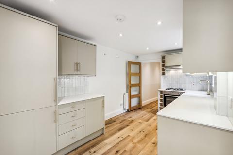 2 bedroom flat for sale, Cathnor Road, London W12