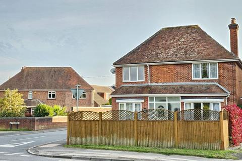 4 bedroom detached house for sale, Benham Hill, Thatcham RG18