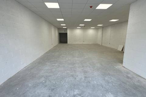 Warehouse to rent, Roseville Road, Leeds LS8