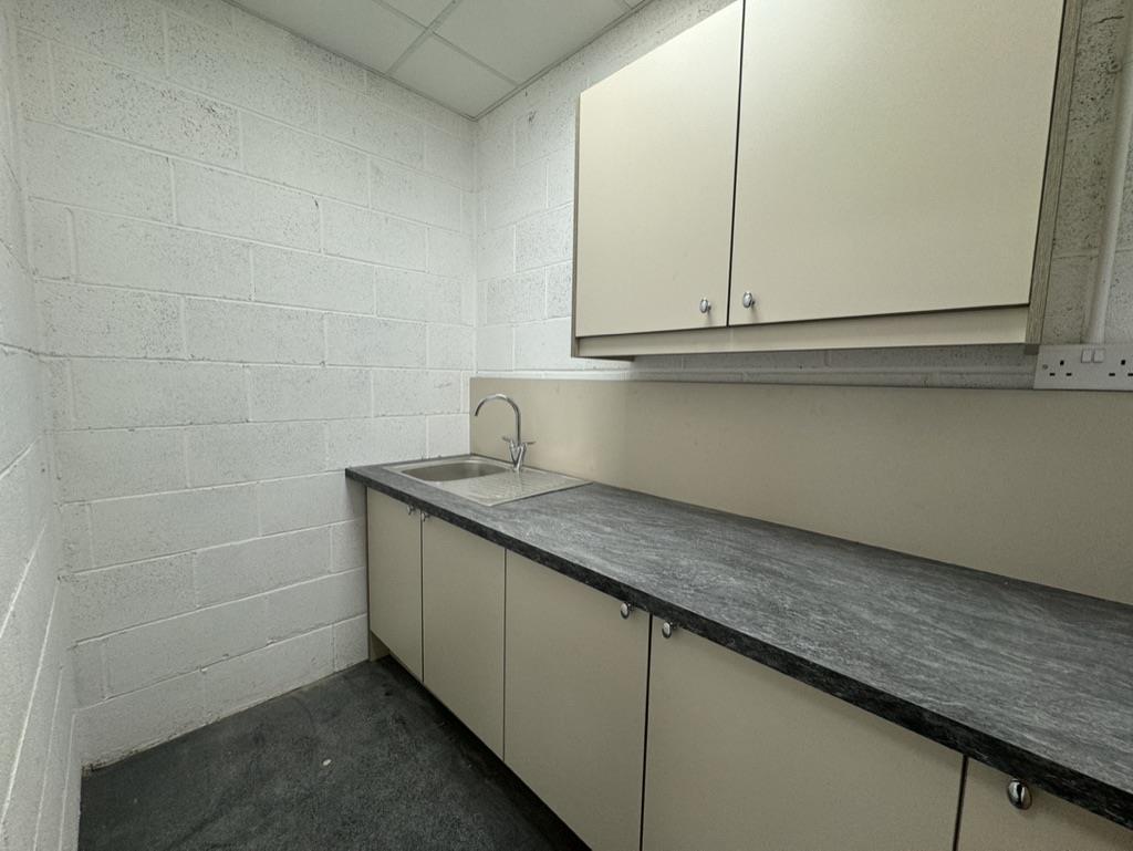 Roseville Road Business Park - Unit D - Hamond Est