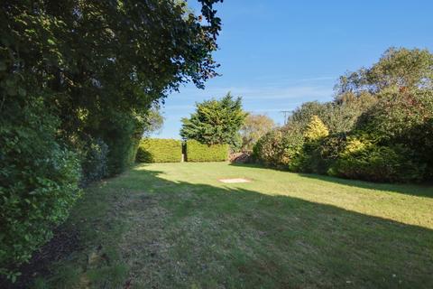 4 bedroom detached bungalow for sale, West Yelland, Barnstaple EX31