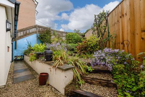 19 Kirton Drive, Crediton, EX17 3DW