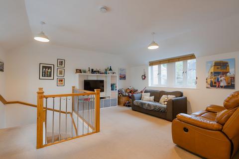 19 Kirton Drive, Crediton, EX17 3DW