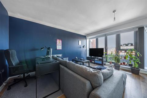 1 bedroom apartment for sale, Leverton Close, London N22