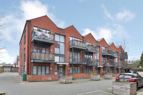 1 bedroom apartment for sale, Leverton Close, London N22