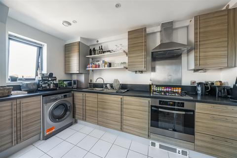 1 bedroom apartment for sale, Leverton Close, London N22