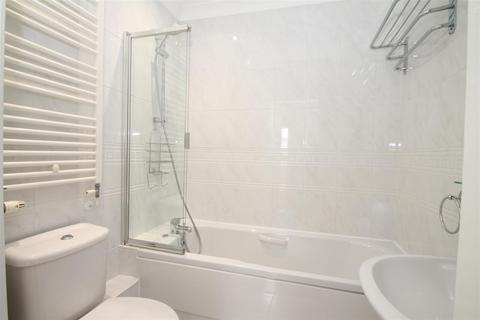 2 bedroom flat to rent, Hazelwood Lane, Palmers Green, London N13