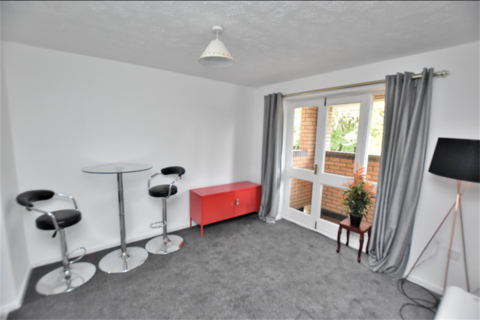 2 bedroom flat for sale, The Moorings, Oldbury