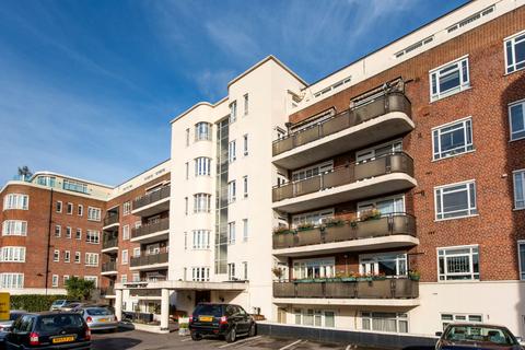 5 bedroom flat for sale, Riverside Drive, NW11