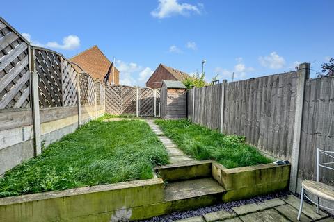 15 Apsledene, Gravesend, DA12 5ED