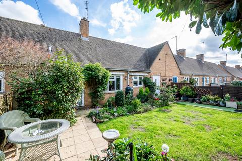 1 bedroom terraced bungalow for sale, Stow Road, Moreton-In-Marsh, GL56