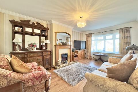 16 Guildford Road, Royston, Barnsley, S71 4HU
