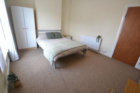 undefined, West Avenue, West Bridgford NG2