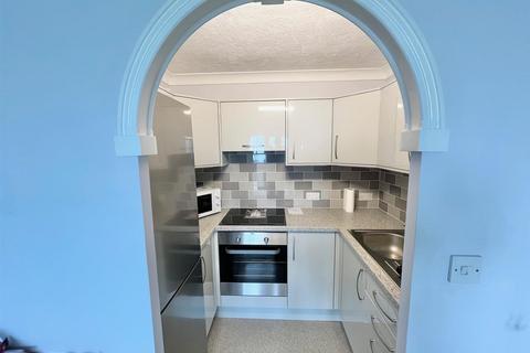 1 bedroom retirement property for sale, Merryfield Court, Marine Parade, Seaford
