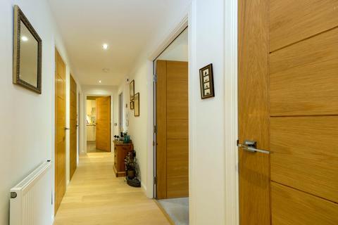 Flat 13, 4 Hatters Lane, Edinburgh, EH7 4GY