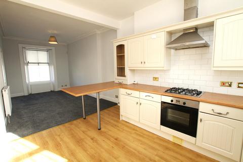 2 bedroom flat to rent, Main Street, Stenhousemuir, FK5