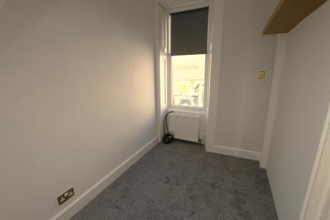 2 bedroom flat to rent, Main Street, Stenhousemuir, FK5