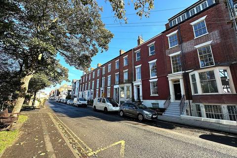 WEST AVENUE, FILEY TOWN CENTRE