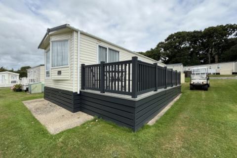 3 bedroom holiday park home for sale, Hoburne Lane, Christchurch, Dorset BH23